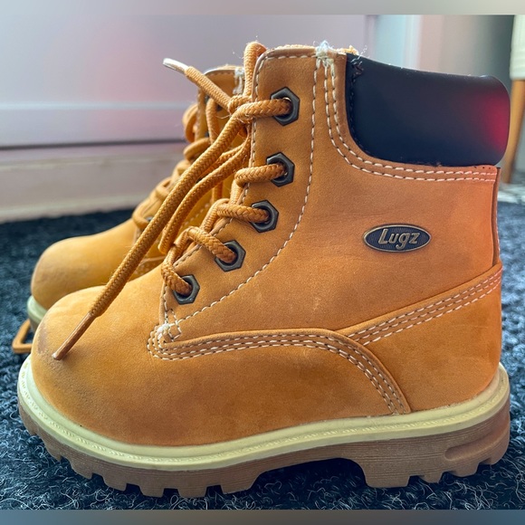 Lugz boots toddler size 23 - Picture 1 of 6